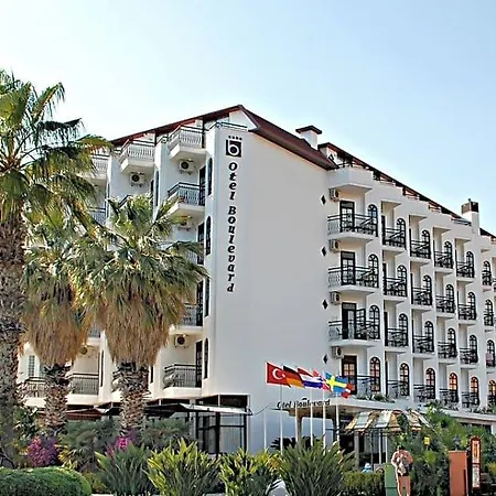 Boulevard Hotel 3*